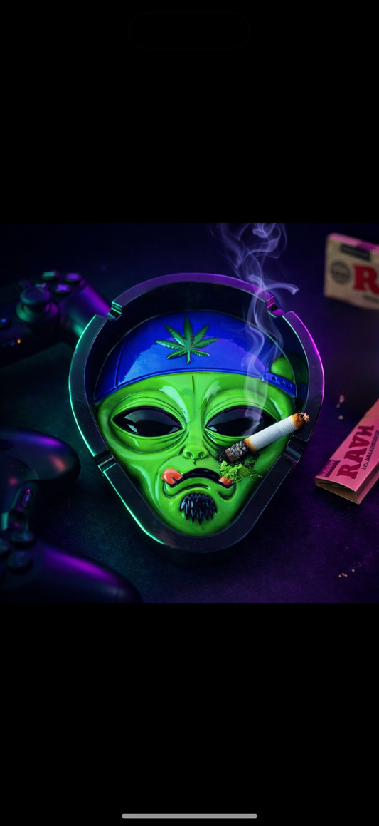Wise Skies Chilled Out Alien Ashtray